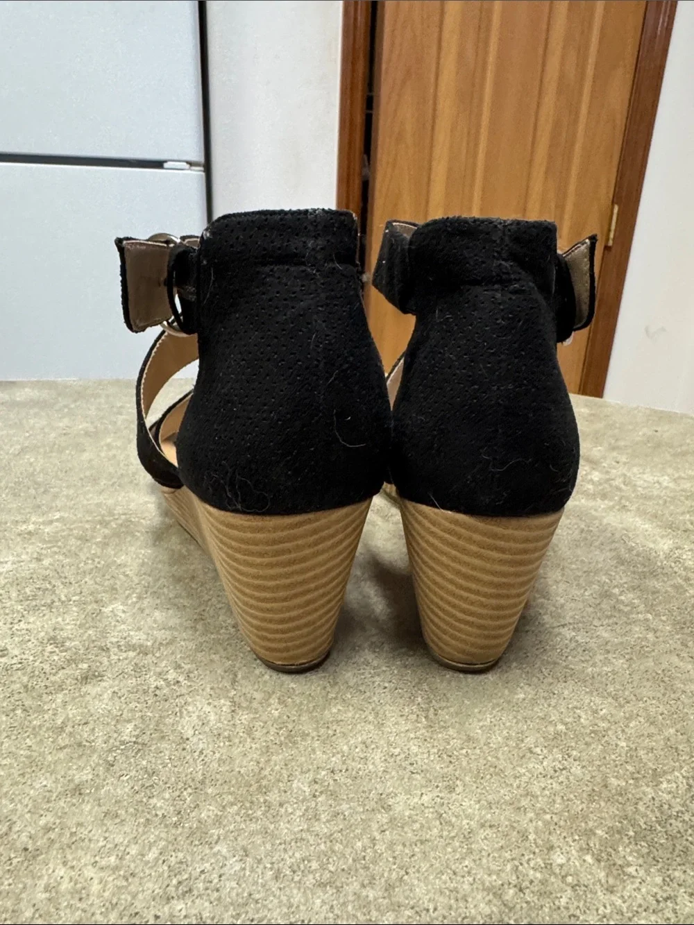 Dr. Scholl's Black Suede Crisscross Wedge Sandals Women’s Feminine Shoes Y2K